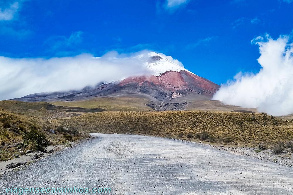 Estrada no Cotopaxi