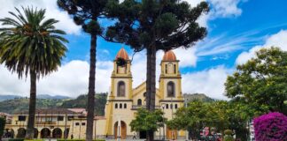 Igreja de Santiago - Gualaceo - Equador