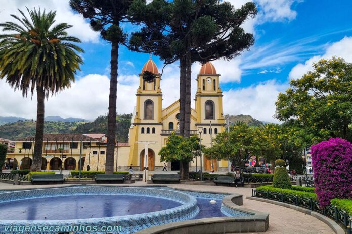 Igreja de Santiago - Gualaceo - Equador Igreja de Santiago - Gualaceo - Equador