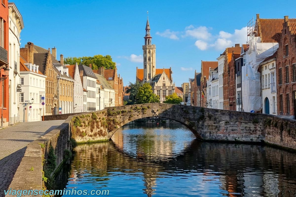 Bruges - Ponte e Praça Jan van Eyck