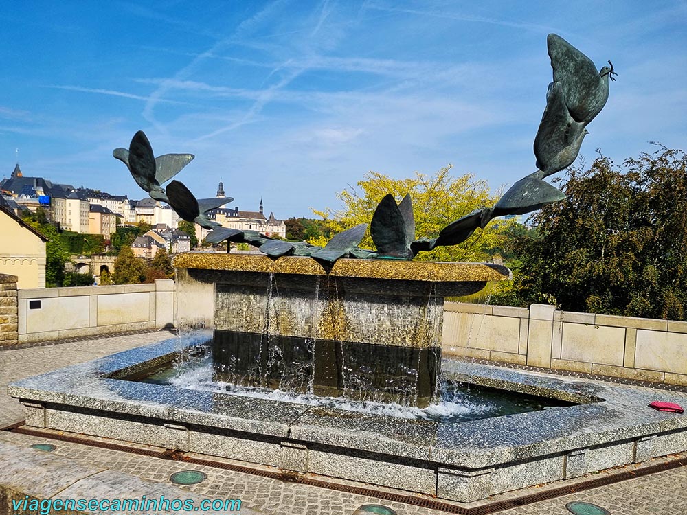 Luxemburgo - Fontaine aux Colombes