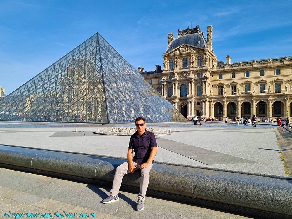 Museu do Louvre - Paris