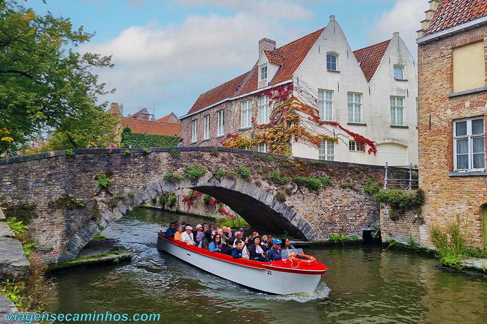Passeio de barco pelos canais de Bruges