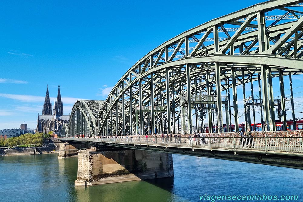 Ponte Hohenzollern (Hohenzollernbrücke) - Colônia